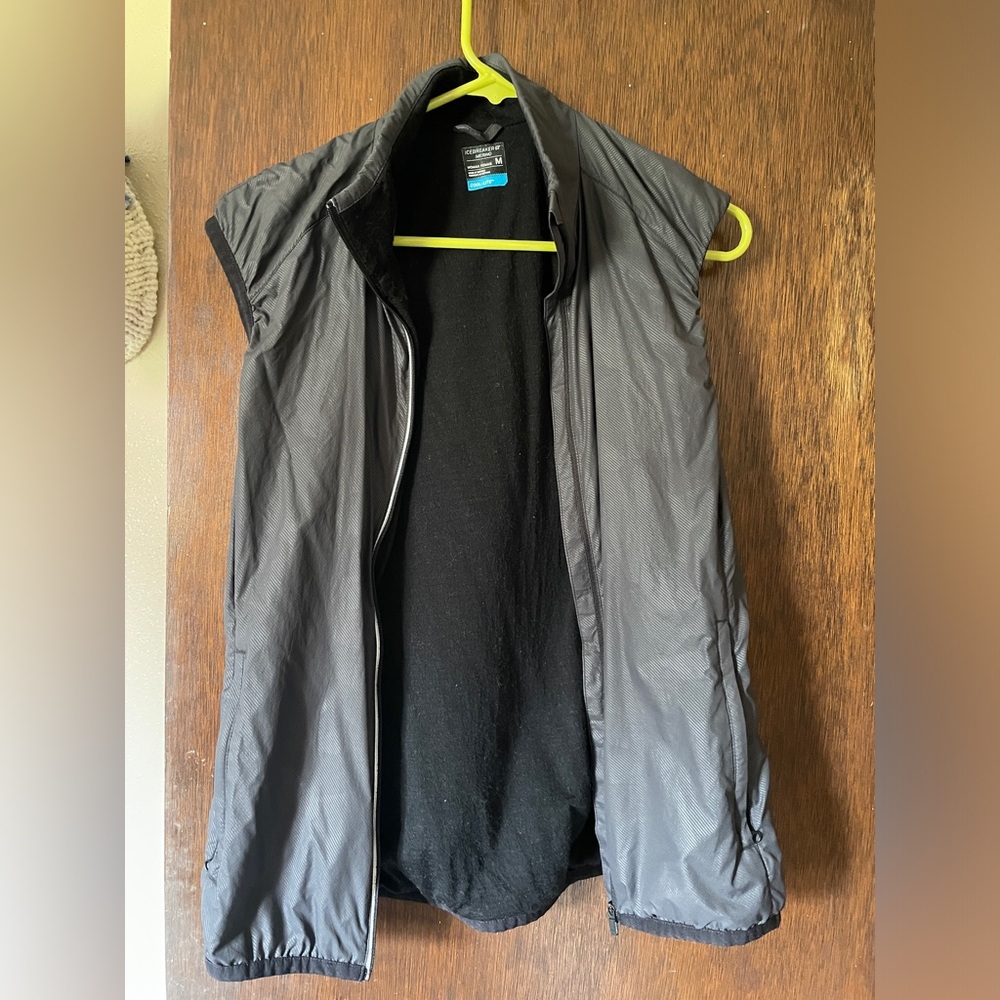 Icebreaker Rush Wool Blend Vest in Black Women’s Size Medium